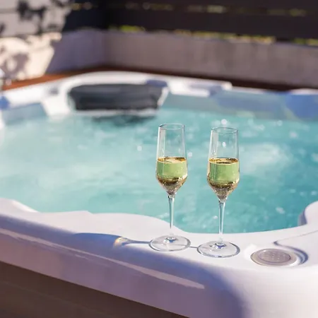 Bernarda By Interhome