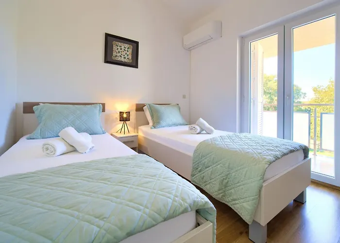 Bernarda By Interhome Vikendica *