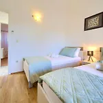بيت للعطل Bernarda By Interhome *