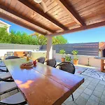 بيت للعطل Bernarda By Interhome Kornić
